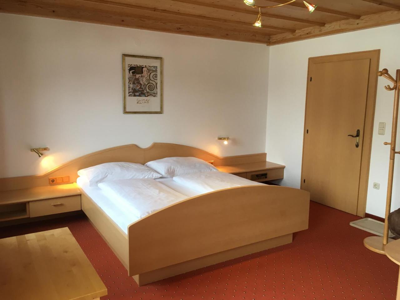 Pension Schlossberg 米特西尔 外观 照片